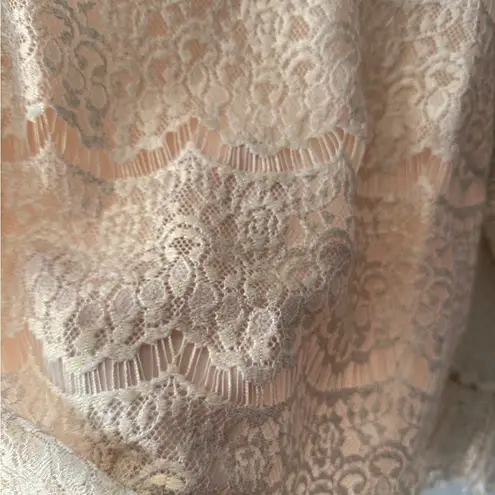 Cream Lace Lined Top With Fringe Details Delicate Sz 2 Evening Party Whimsy Gold