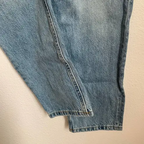 Everlane NWT  90s Cheeky Straight Jean in Vintage Sunbleached Blue