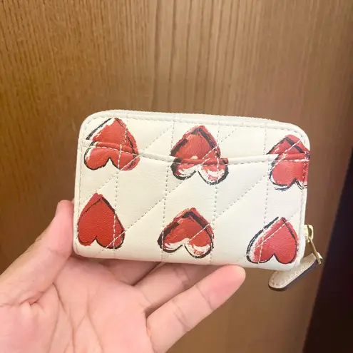 Coach  Essential Small Zip Around Card Case With Quilting And Heart Print - Image 3