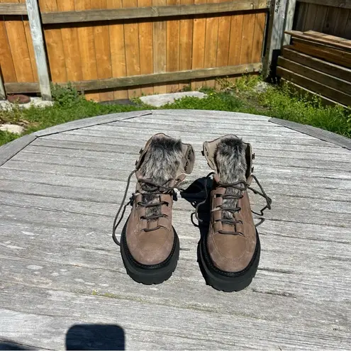 Seychelles Women's Brown Lace-Up Leather Platform Boots size 9