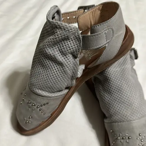 Miz Mooz - Leather Ankle-Strap Sandals - Fifi - Glacier Gray - EU 36 Wide