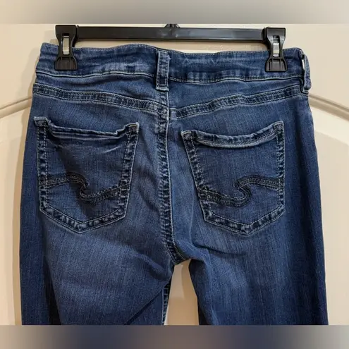 Silver Jeans Silver AIKO Slim Boot jeans. Western Glove Works.
Mid Rise Straight Fit. W28