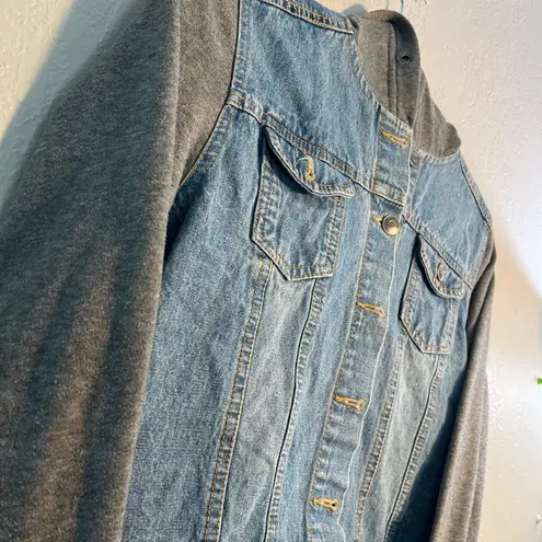 Y2K Vintage 2000s Blue and Gray Jean Jacket with Cropped Style SZ M Coat Size M