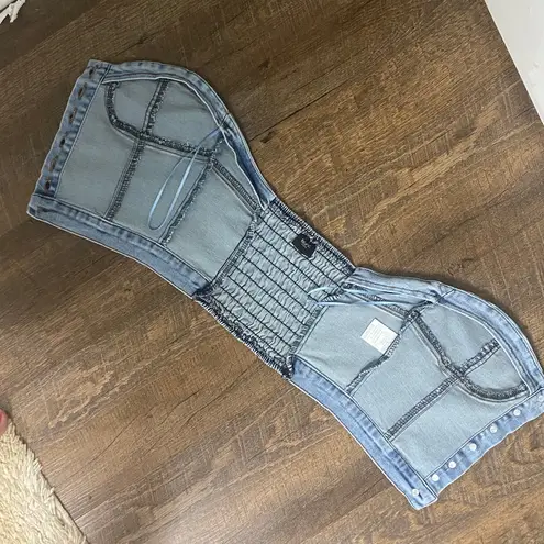 VINTAGE DENIM BUSTIER WITH BUTTON FRONT AND SHEERING IN BACK TO LOOK SNATCHED IN Blue