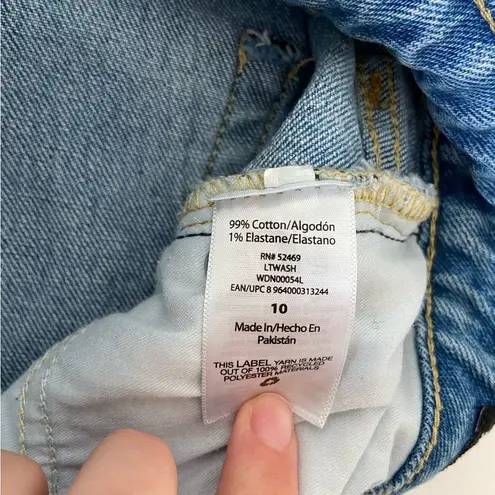 Free Assembly women’s 90’s straight cut jeans — size 10 Blue