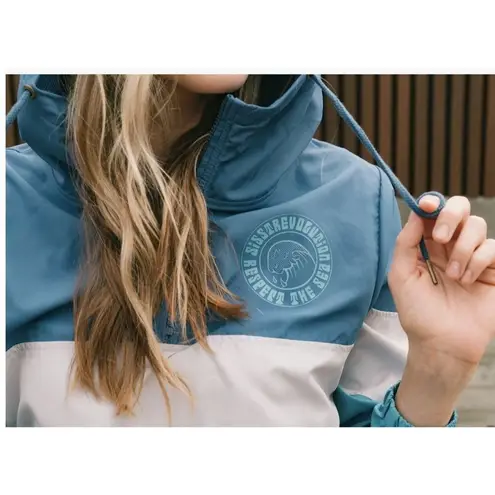 Sisstrevolution Womens Size M “Beach’s” Fall Surf Windbreaker Light Jacket EUC Blue Size M