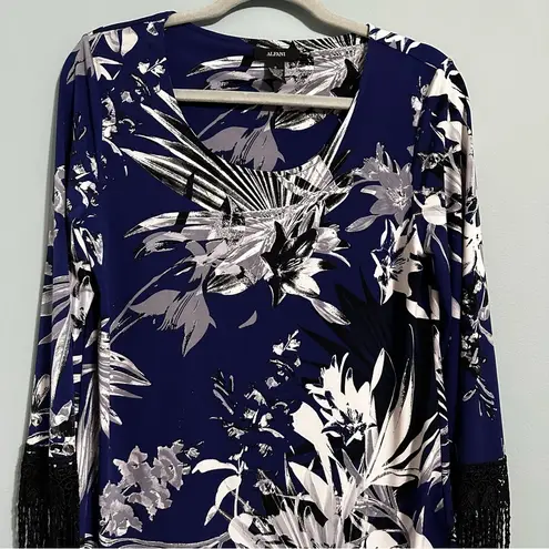 🦋 NWOT Alfani Floral Print Dress with Fringe Sleeves Small Blue