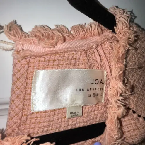 J.O.A. Los Angeles Cap Sleeve Textured Frayed Shirt Top