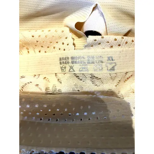 Breezy Bloom Bra XL Beige NWT