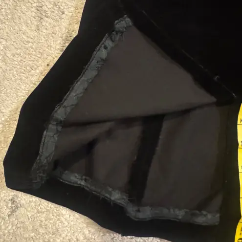 Source Unknown Nardis Black Velvet Skirt - Image 9