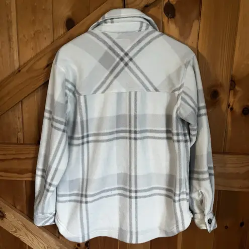 Ultra Flirt  Woman's Medium White Gray Plaid Shacket Fleece Jacket