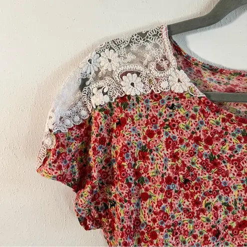 Farm Rio Top Ditsy Floral & Lace Babydoll Tie Waist Tee Sz P (S) GUC w/ Llamas!