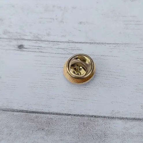 Elks USA Pin Blue & Gold Tone with Red Eye