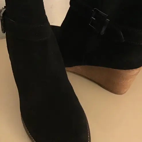 Blondo women black suede waterproof boots US 10 Euro 41 medium