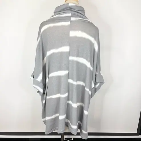 1.4.3. Story by Line Up 143 STORY // LINE UP Gray White Striped Mock Neck Dolman Pullover Small