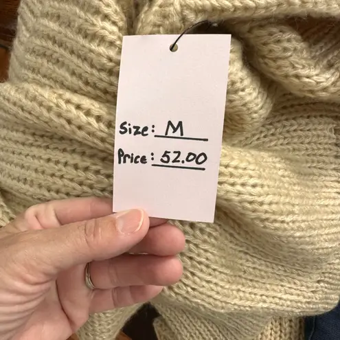 Mable Anthropologie Champagne
Turtleneck Crop Sweater Size M