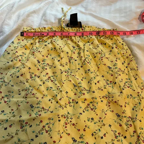Requirements Butter yellow floral print maxi flowy skirt ruffle drawstring waist size S-M - Image 4