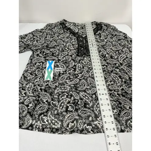 White Stag Womans Womans Plus 22W/24W Black White Sequins V Neck Beach Coverup