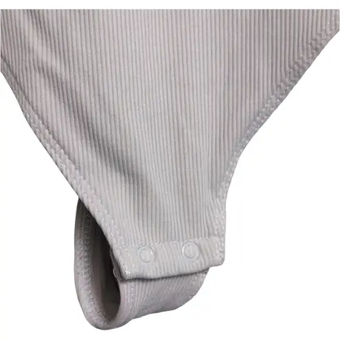 House of Harlow 1960 Grey Rib Sleeveless Crew Neck Bodysuit Snap Closure Size L