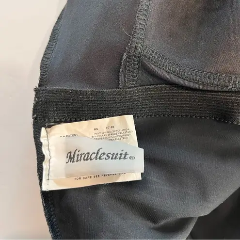 MiracleSuit Black White Paisley Wireless One Piece Swimsuit Size 10