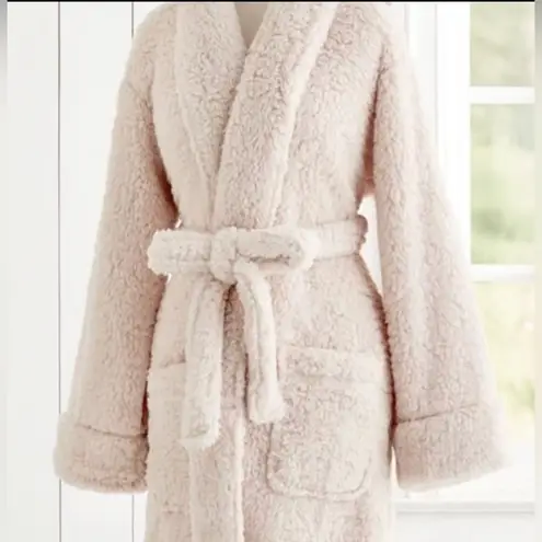 Pottery Barn  Teddy Bear Sherpa Robe, Large