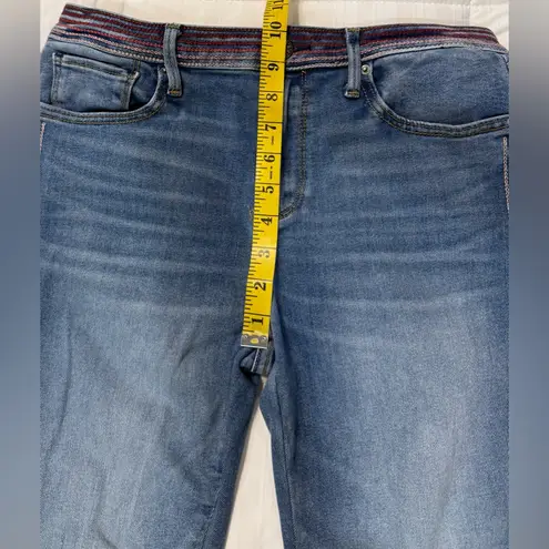 Driftwood Women’s Isabel flare leg embroidered jeans Classic fit