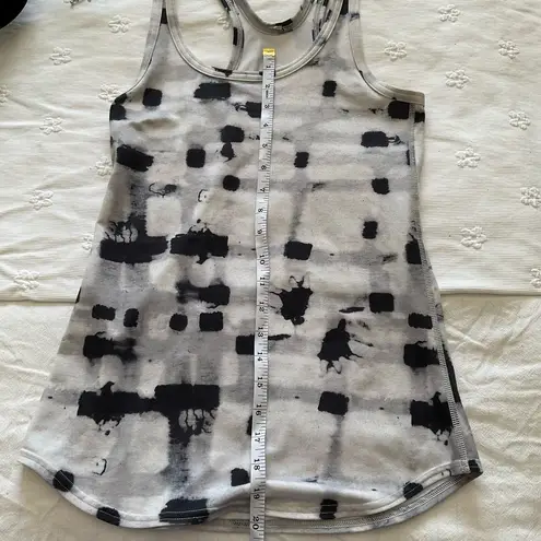 Lululemon  Studio Racerback Ghost Weave black and white.