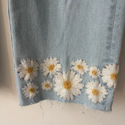 Driftwood Colette Stretch Denim Embroidered Daisy Cropped Straight Leg Jean