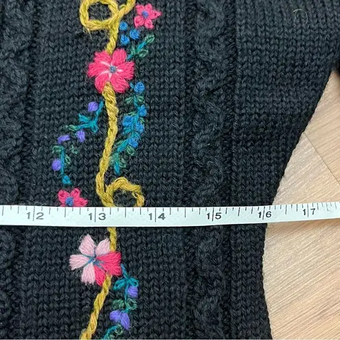 Susan Bristol  Vintage Black Wool Sweater Granny Core Embroidered Floral M