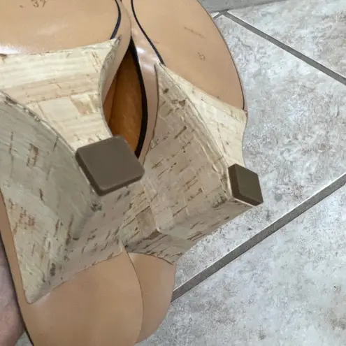 Chloé Women's Tan camel Leather Wedge Mules Sandals 37 Made in Italy used 1X