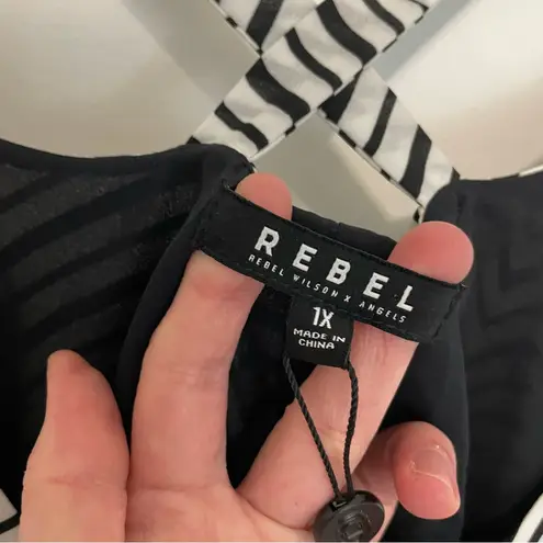 NEW NWT REBEL WILSON x ANGELS Plus Size Cross Strap Tank White Black Geo Striped