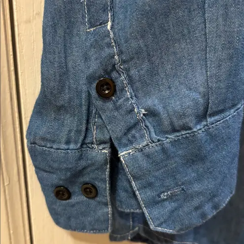 CACO STREETWEAR BLUE DENIM BUTTON DOWN WITH PLAID POCKET LIGHT WEIGHT DENIM Size XL