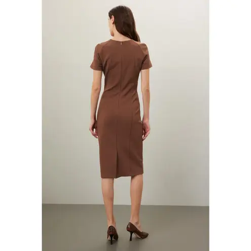 BOSS Dark Brown Form