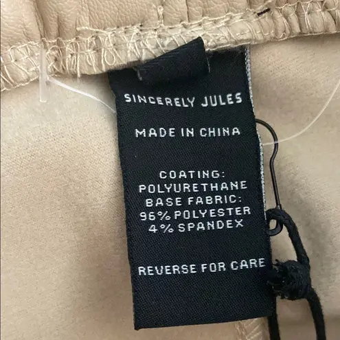 Sincerely Jules Size Extra Small XS Women's Tan Vegan Leather Shorts NWT