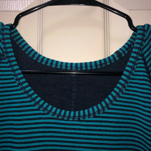 Lululemon  Reversible Stripe‎ Green Blue Sweater Top thumbnail 9