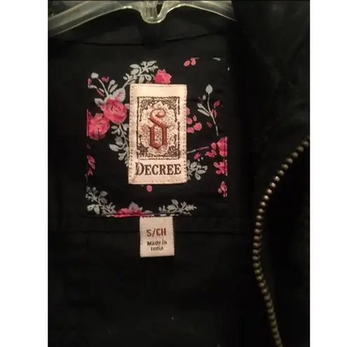 Decree  size small black jacket