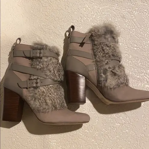 Louise et Cie  Gray Fur Ankle Boots NIB 8 LO-SENECA