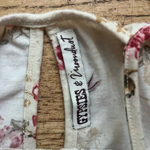 Gypsies & Moondust Flowy Floral Lace Tank Top