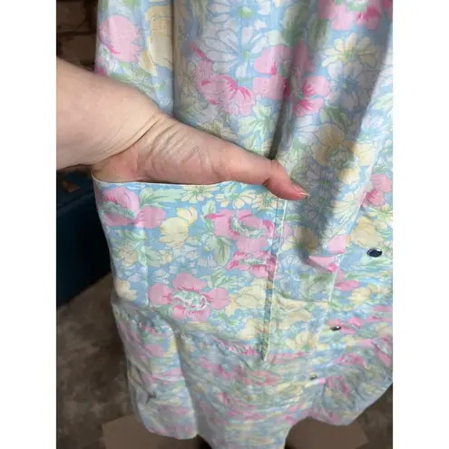 Frolicking dress Vintage floral housecoat pastel pink blue yellow Size L
