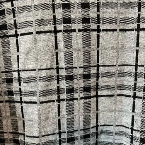 J. JILL Plaid SilverBlack Metallic Shimmer Knit Tunic Top Sz M Gray Size M