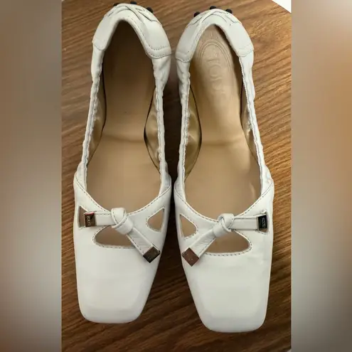 TOD’S White Leather Degas W Ballerina Flat Loafer Square Toe w Tassel Size 6.5
