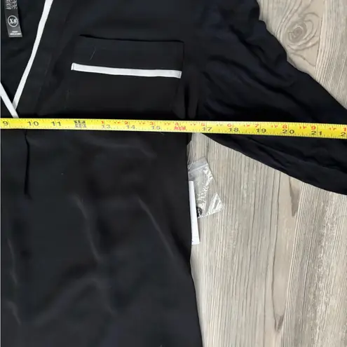 Kensie  Black V-Neck Blouse with White Accents NWT