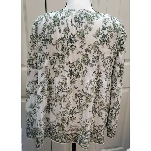 Thalia Sodi MAX STUDIO Womens size M Green/White Floral Long BOHO Peasant Sleeve Top Blouse