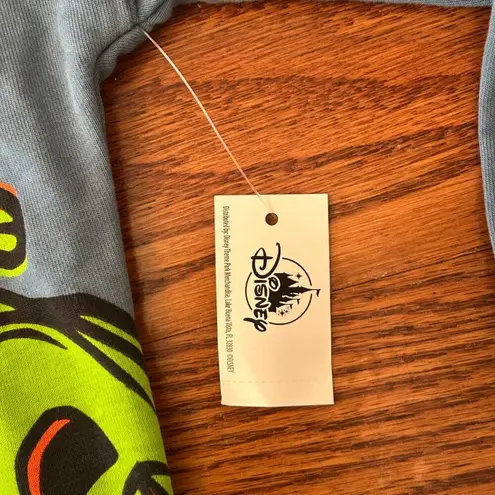 Disney NWT  Parks 2024 Halloween Stitch Long Sleeve Tee Pull Over Size Small