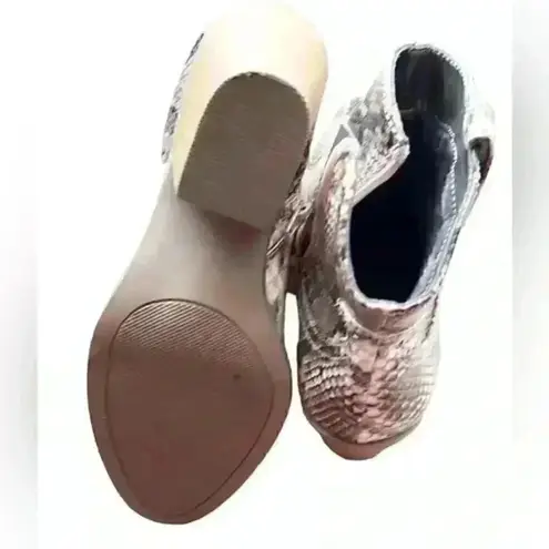 Crochet‎ Snakeskin Cowgirl booties Brown Size 6