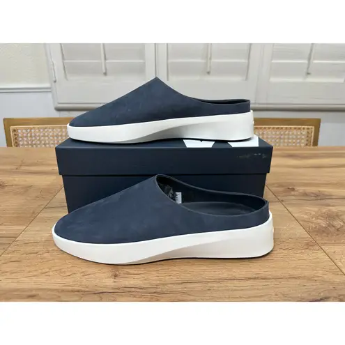 Wolf & Shepherd Cruise Mules Navy White Nubuck Leather Size 9.5 US NIB Unisex Blue