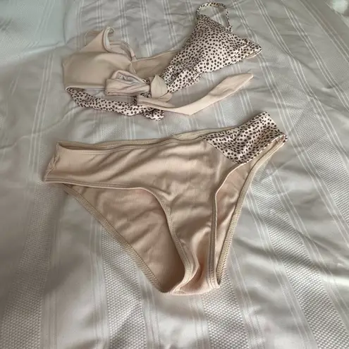 Cream Bikini Set with Elegant Lace and Animal Print Size L