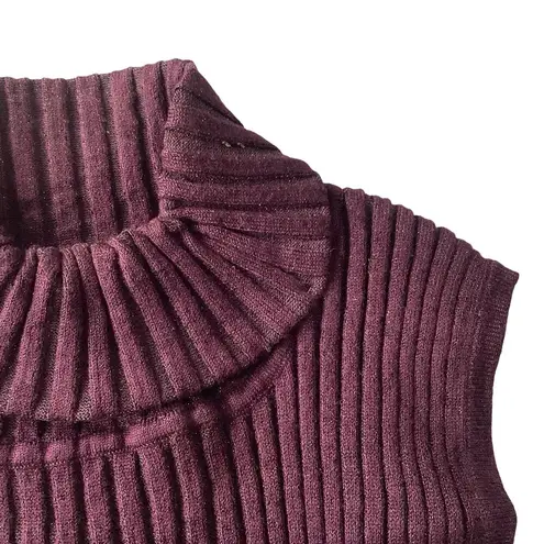 Apostrophe Ribbed Turtleneck Top