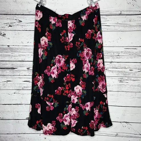 Lane Bryant  NWT Size 18/20 Black - Floral Print High-Low Hemline Pull On Skirt