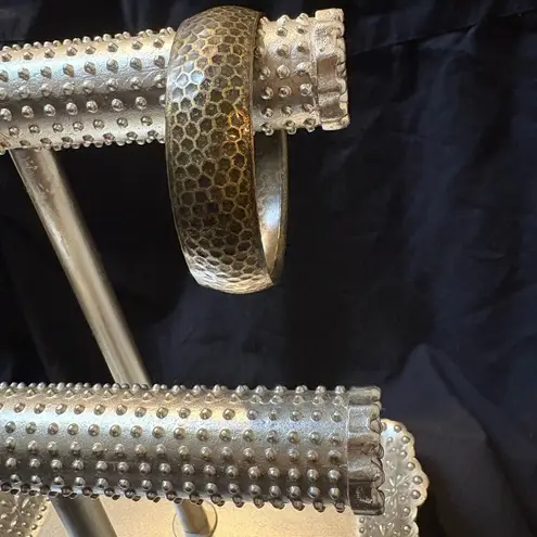 Elegant Gold Bracelet with Intricate Textures